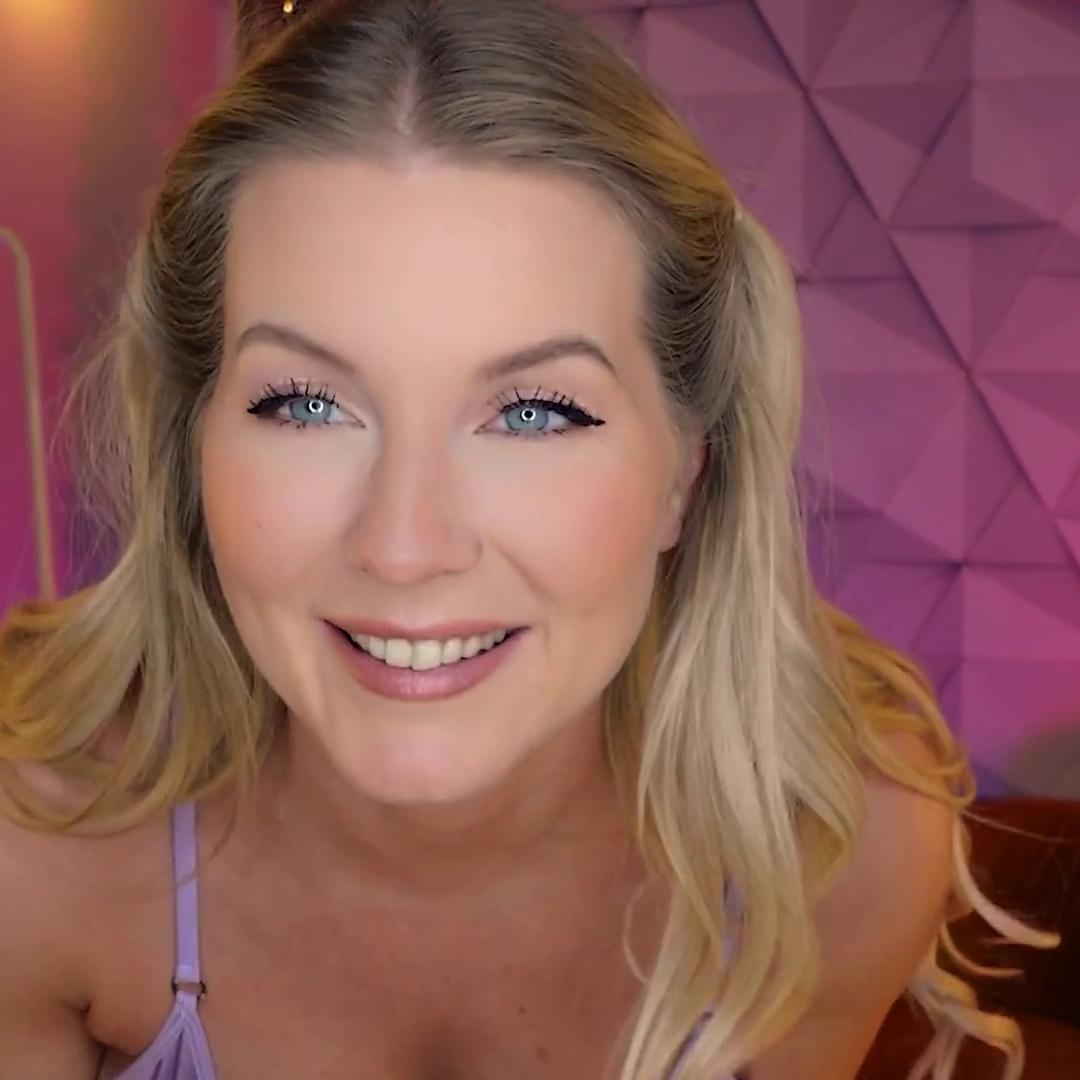 Kat Wonders Weekly 208