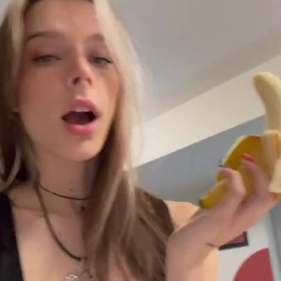 Ashley Matheson Sexy Banana Blowjob Video Leaked