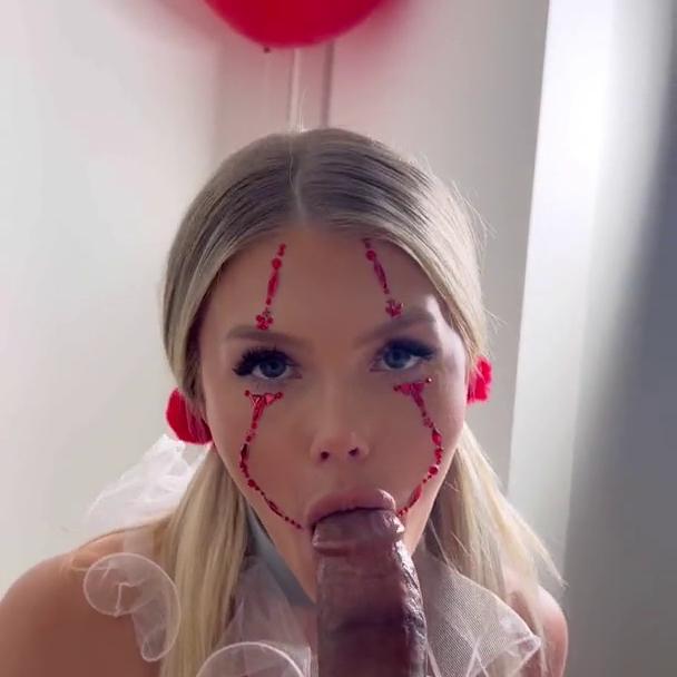 ScarlettKissesXO Pennywise Cosplay Sextape Video Leaked